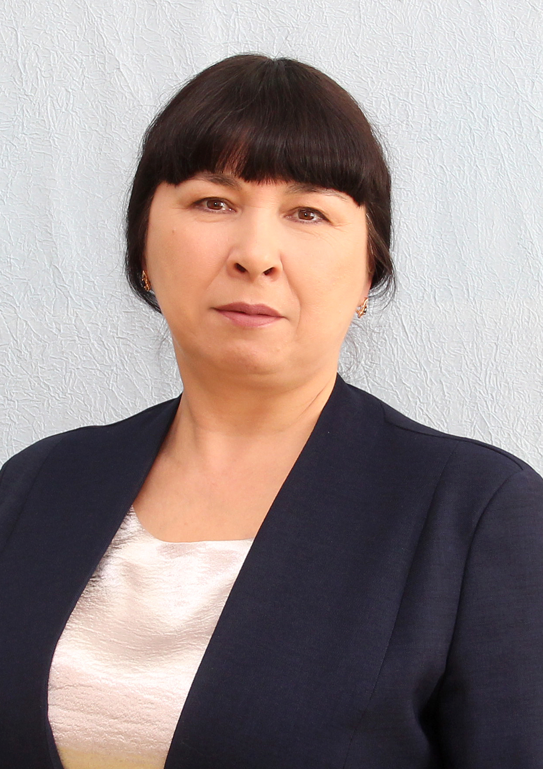 Бурцева Лариса Алексеевна.